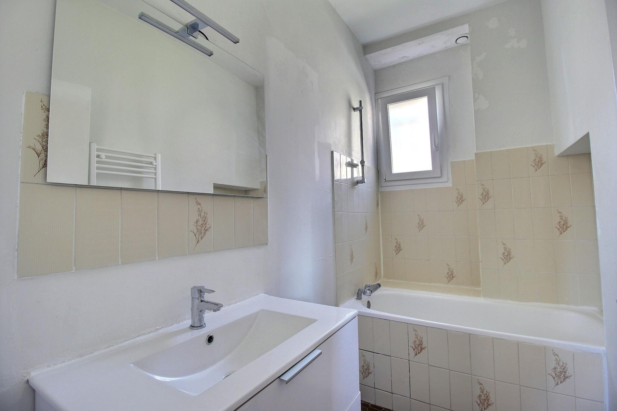 Immeuble • Angerville • 129m2