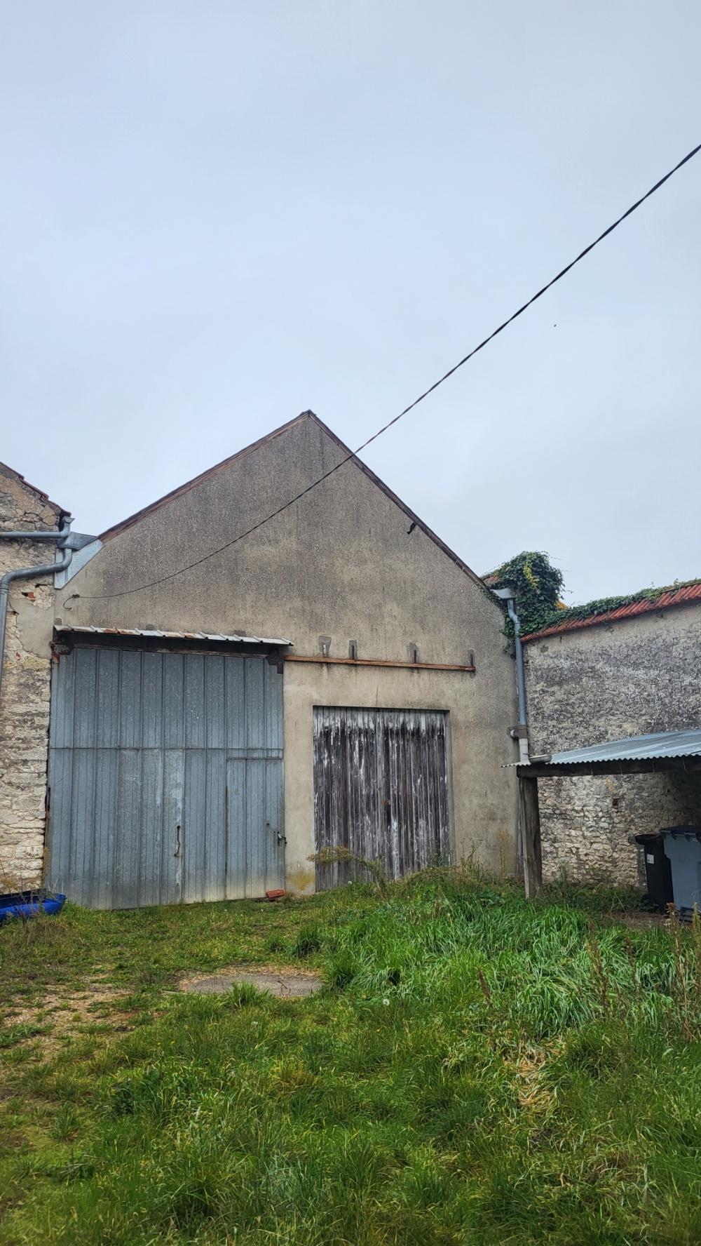 Immeuble • Angerville • 129m2