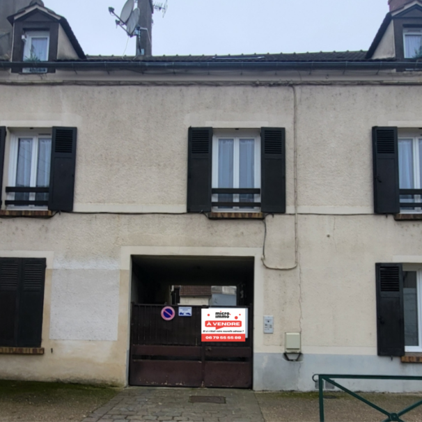 Immeuble • Angerville • 267m2