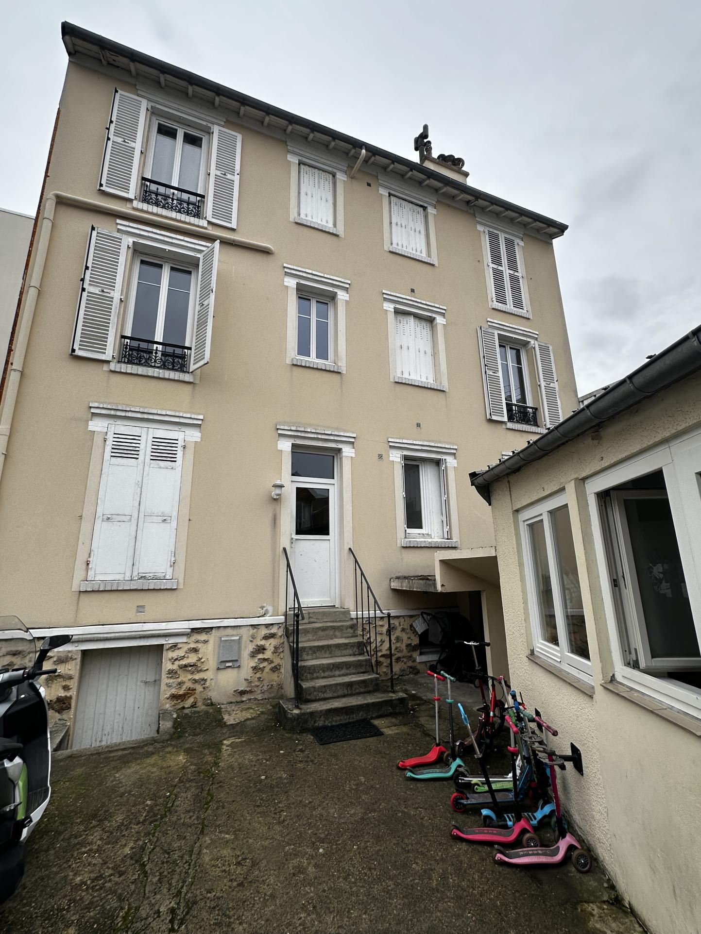 Immeuble • Courbevoie • 450m2