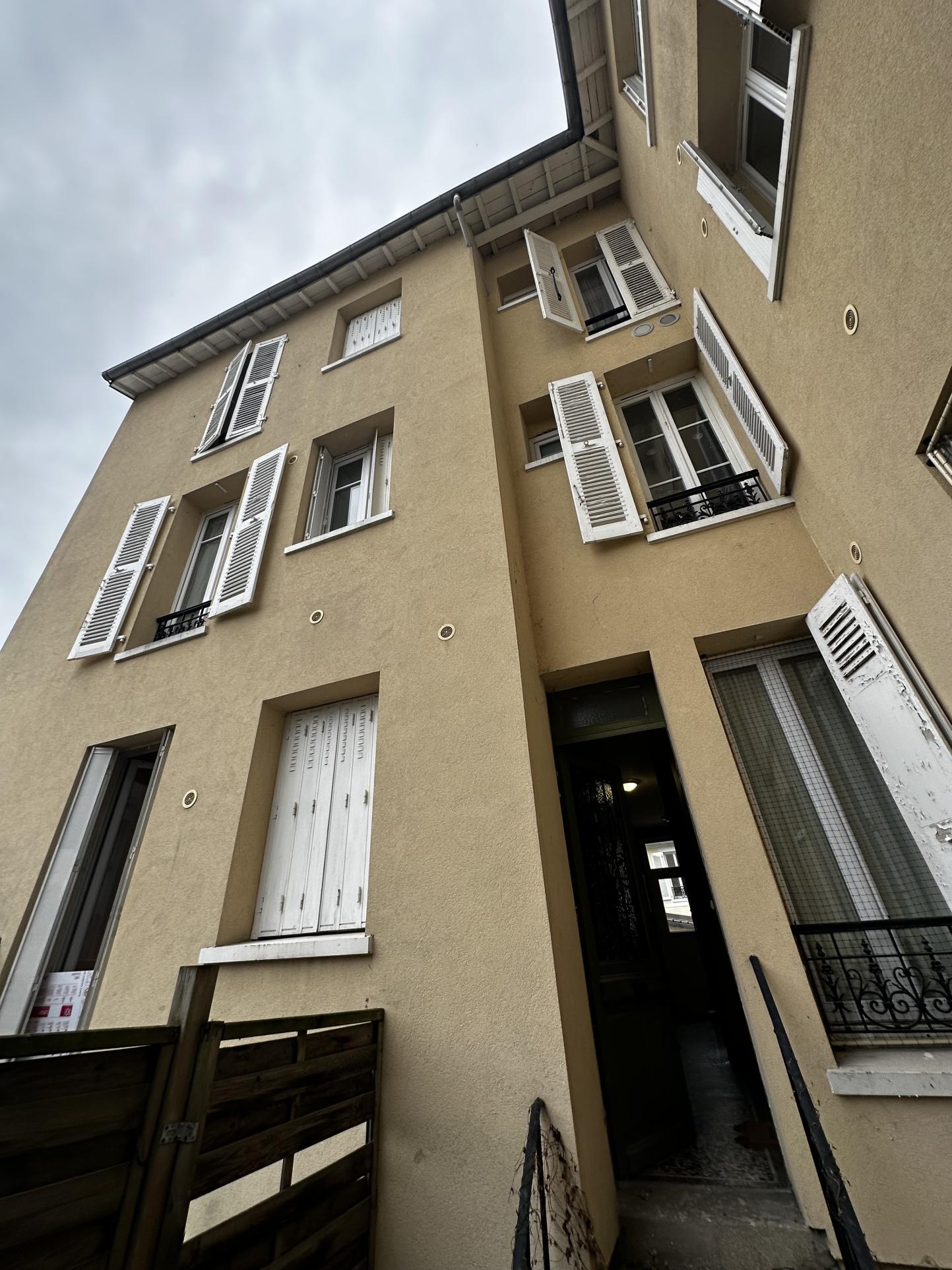 Immeuble • Courbevoie • 450m2