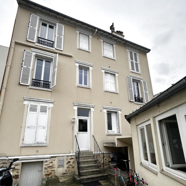 Immeuble • Courbevoie • 450m2