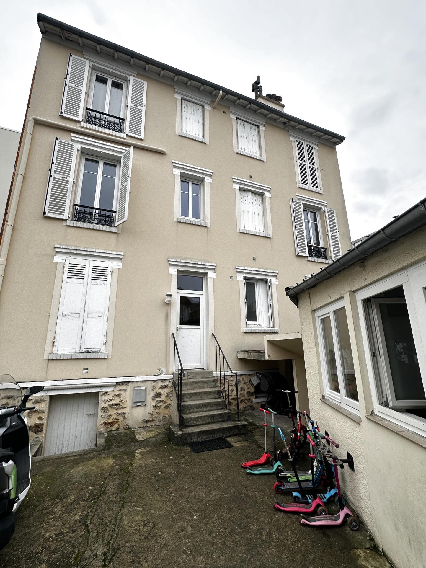 Immeuble • Courbevoie • 450m2