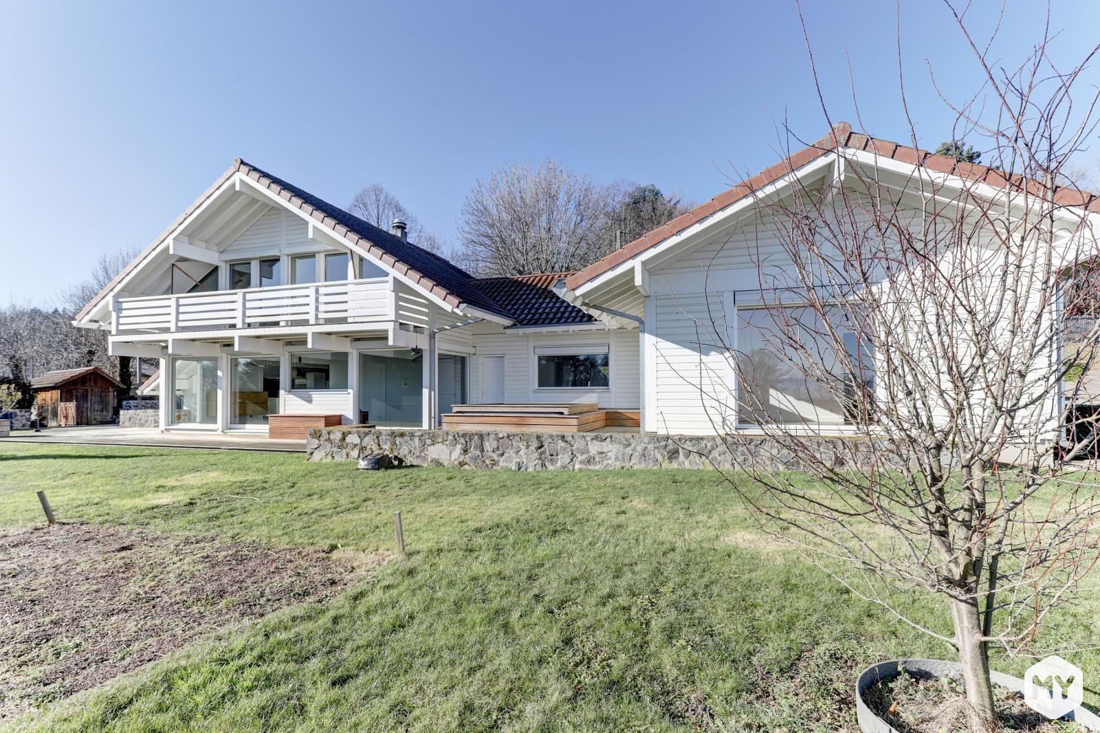 Maison • Orcines • 200m2