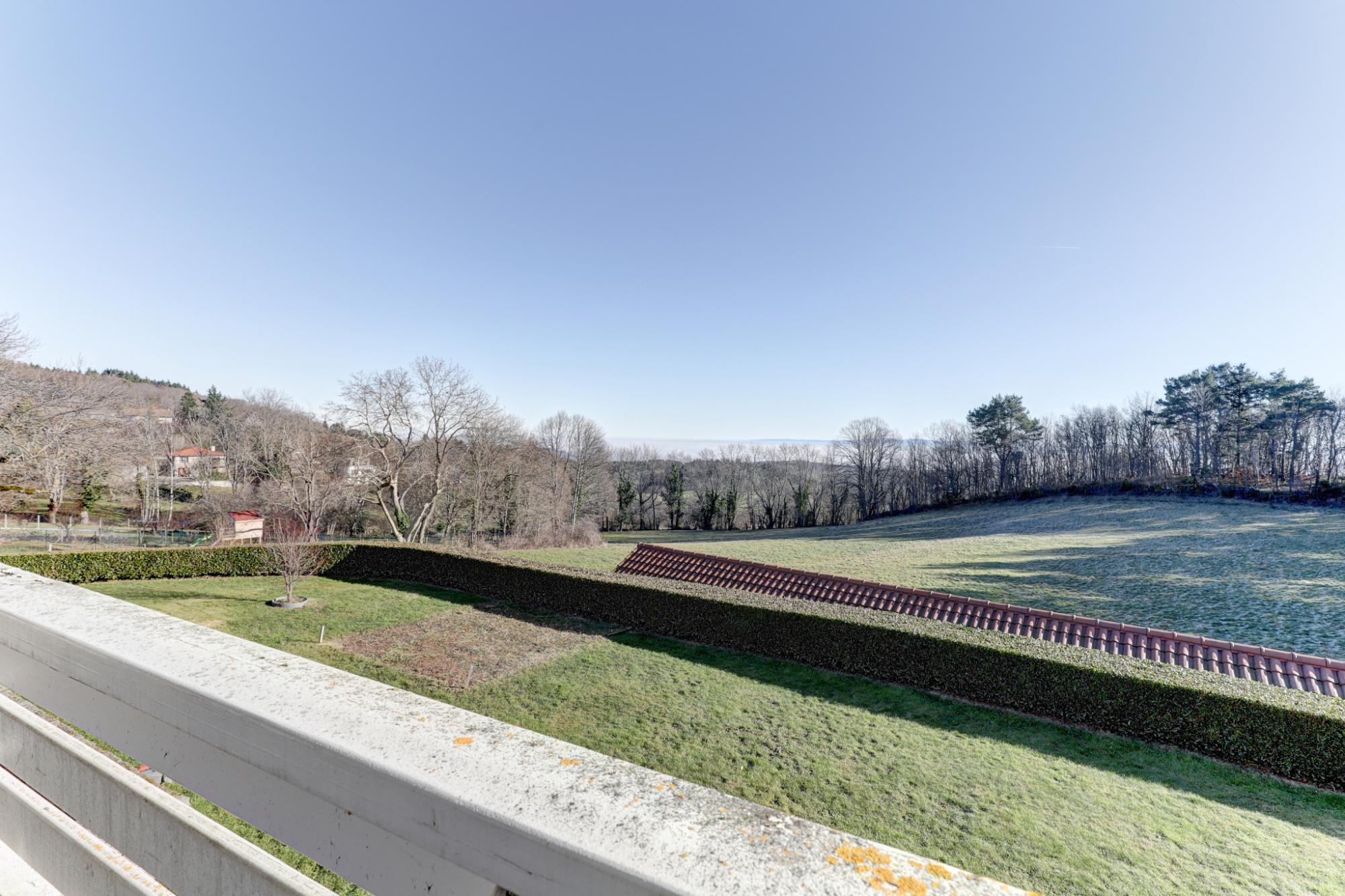 Maison • Orcines • 200m2