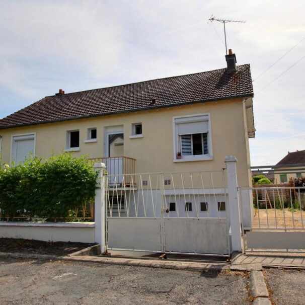 Maison • Angerville • 87m2