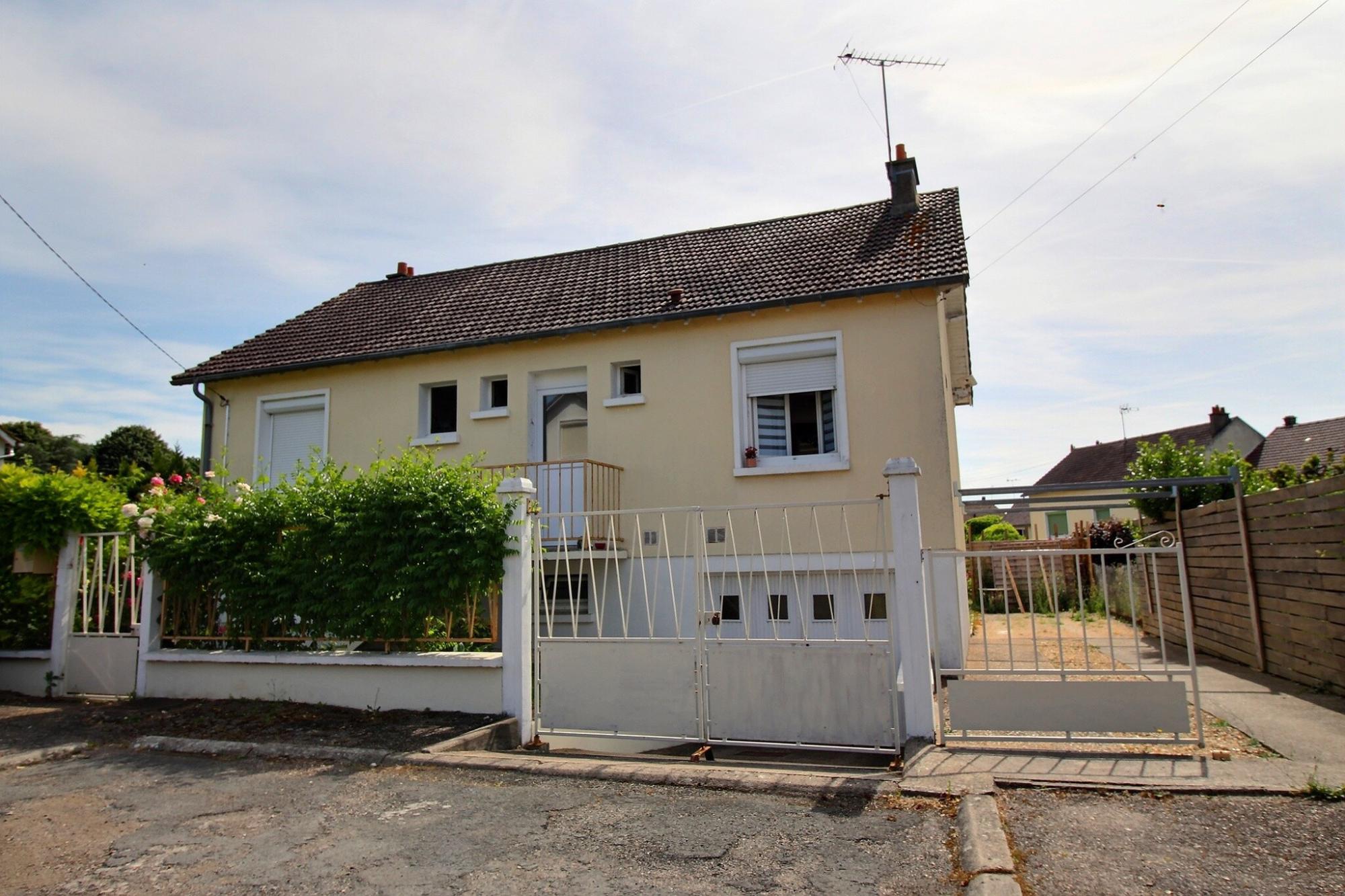 Maison • Angerville • 87m2