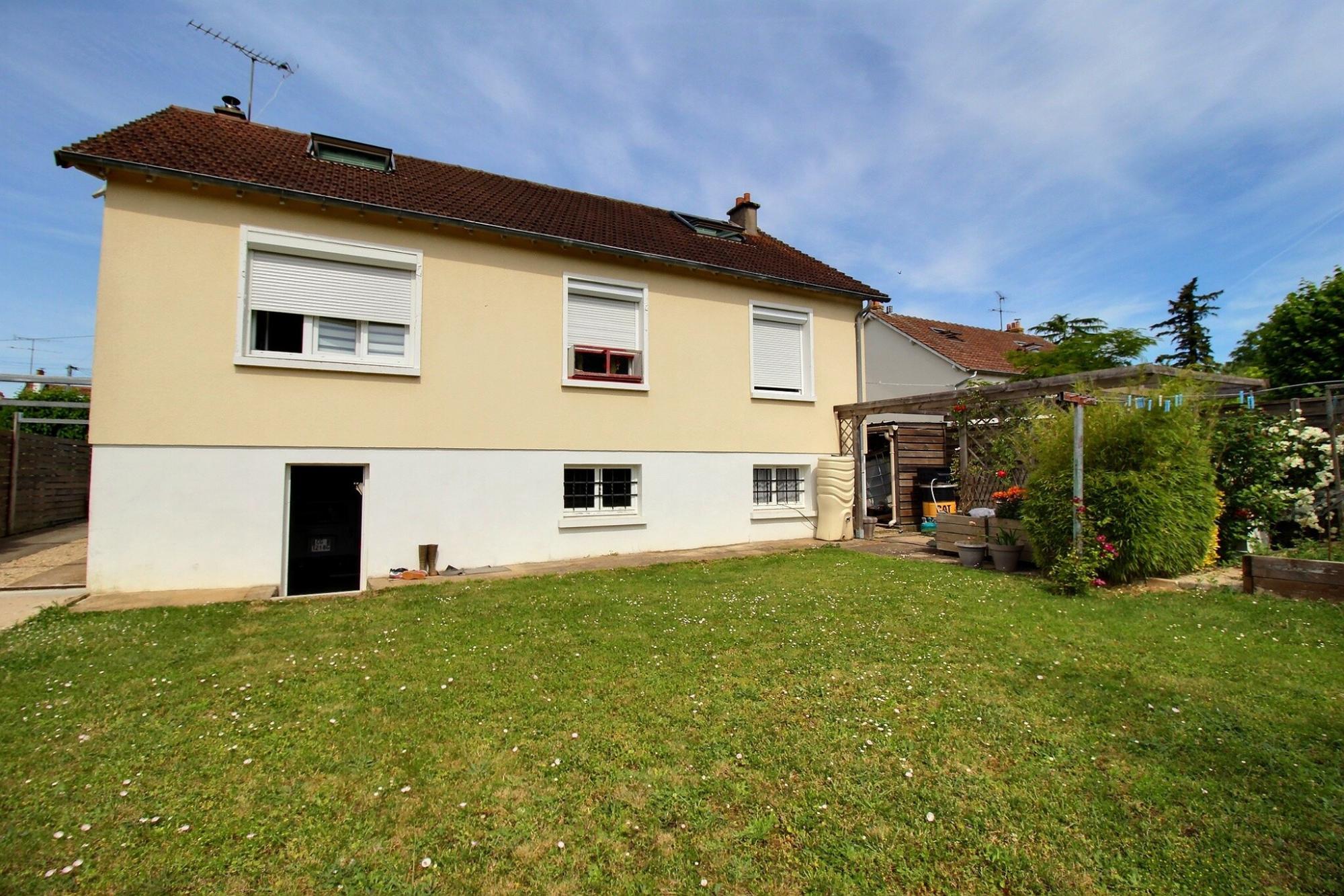 Maison • Angerville • 87m2