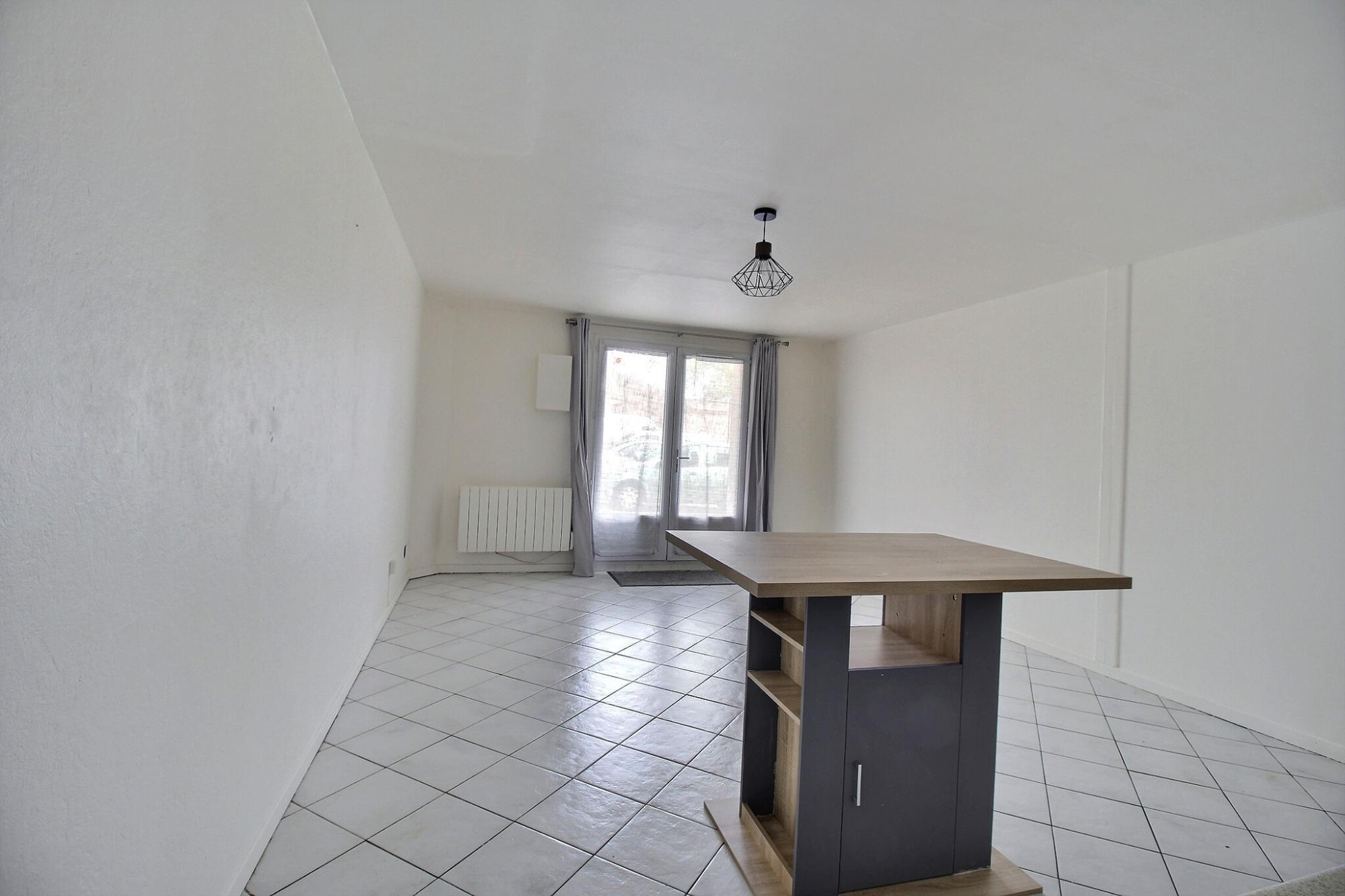 Appartement • Pussay • 41m2