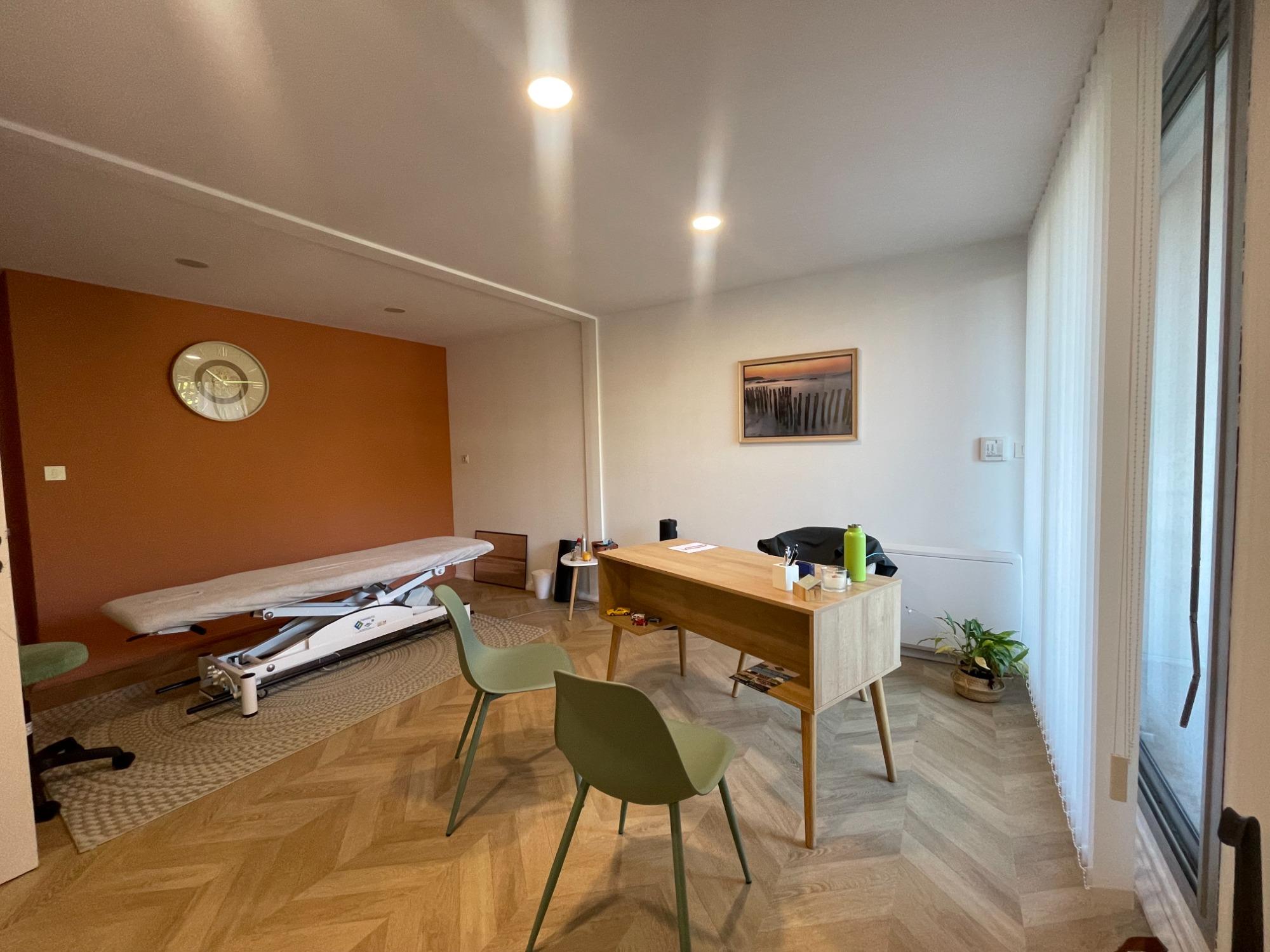 Immobilier commercial • Chamalières • 92m2