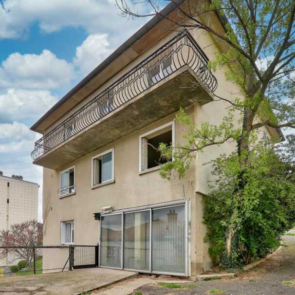 Produit d'investissement • BEAUMONT • 290m2