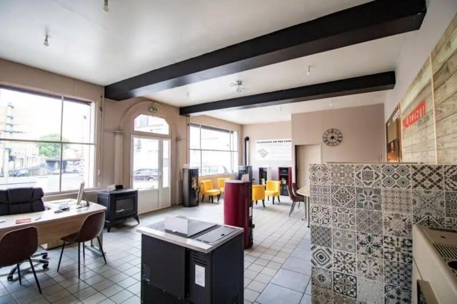 Produit d'investissement • MONTLUCON • 261m2