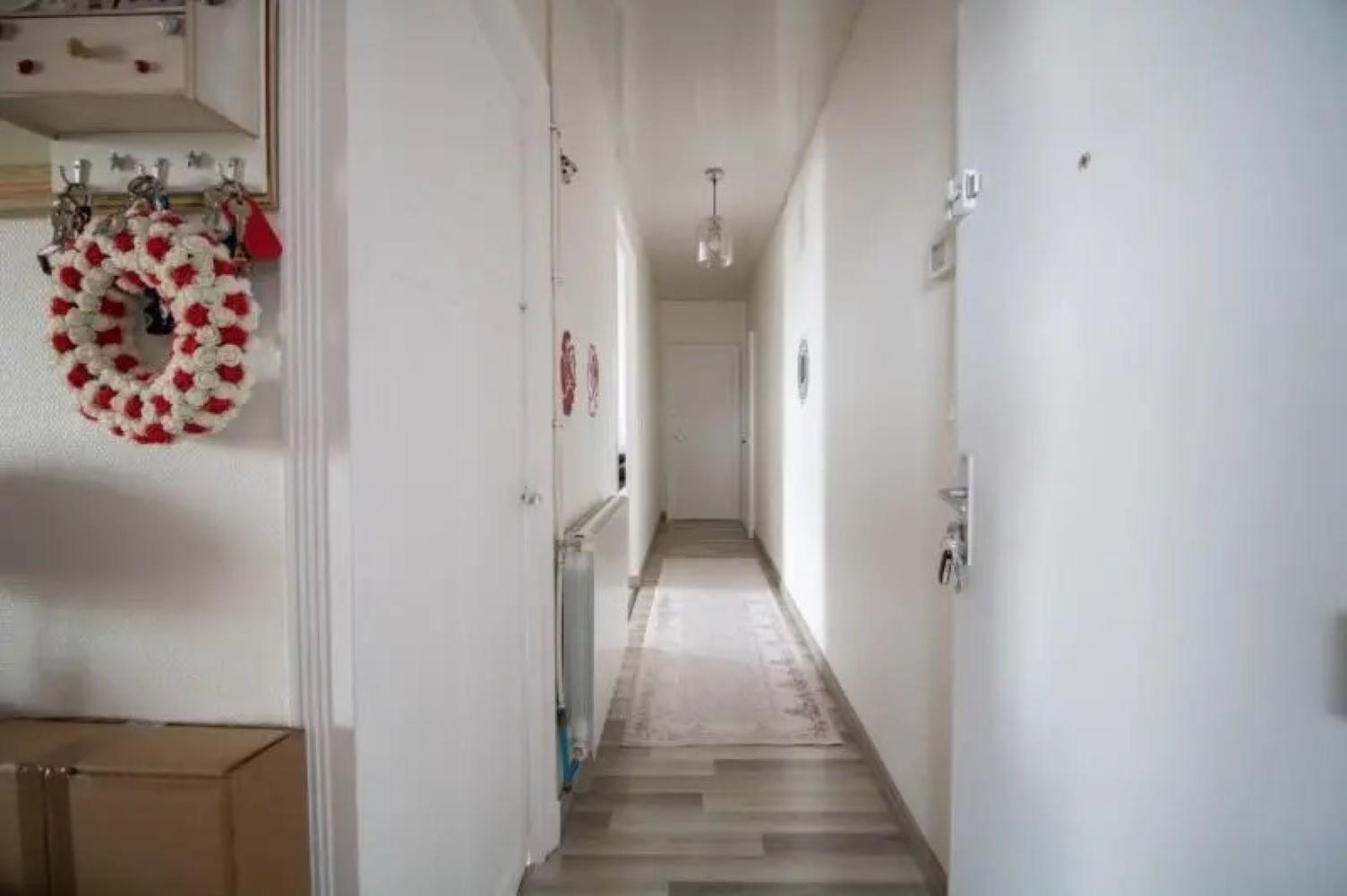 Produit d'investissement • MONTLUCON • 261m2